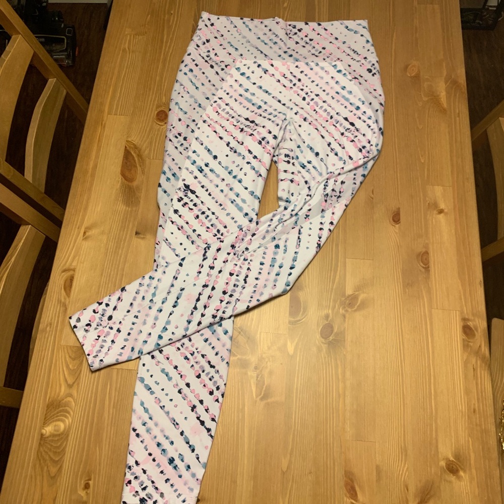 Medium - Fabletics Leggings - GREAT CONDITION